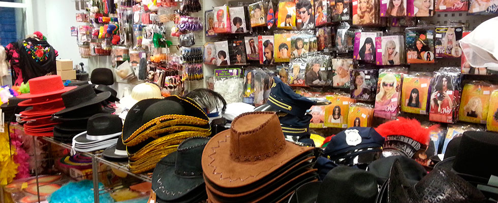 Tiendas de disfraces en Barcelona | Diario de viaje Barcelona | Guía de ...