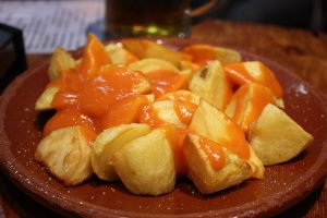 Plato de bravas