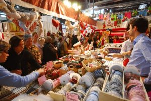 Stand de accesorios, Creativa