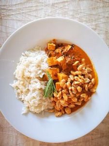 Plato de arroz con curry