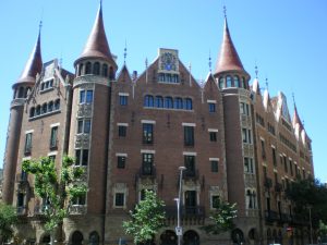 monumentos eixample barcelona