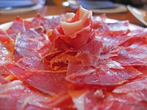 dónde comprar el mejor jamón en barcelona