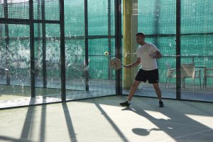  jugar al padel en barcelona, ofertas de padel en barcelona