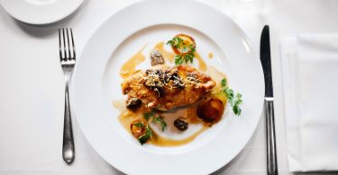 Plat de cuina creativa a un restaurant de luxe