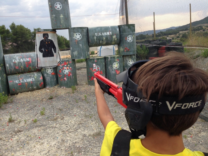 que hacer con niños en barcelona, paintball barcelona