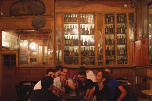 pubs en barcelona, bares musicales barcelona