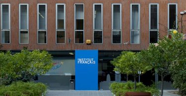estudiar frances en barcelona, actividades en el instituto frances