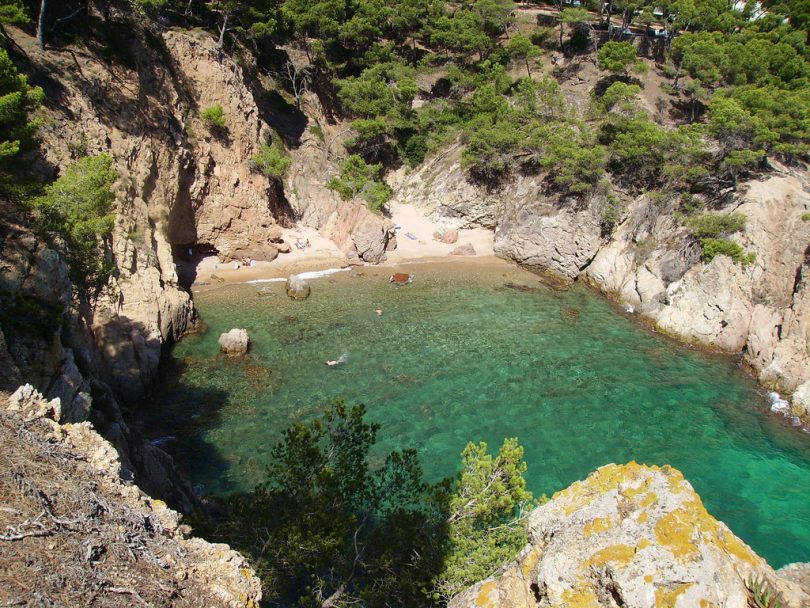 Resultado de imagen de playas de la costa brava