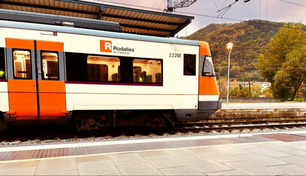 Las Principales Estaciones De Tren En Barcelona