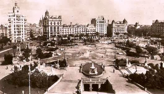 Imagen de la plaza Cataluña a principios de siglo