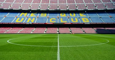 a partir de que edad se paga en el camp nou