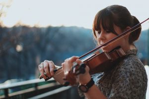 aprender a tocar el violín en poble nou, clases de violín barcelona