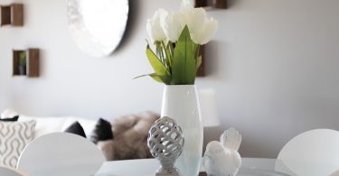 decoración com home staging florero con plantas