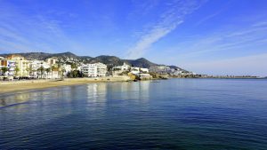 Vista de Sitges desde el mar